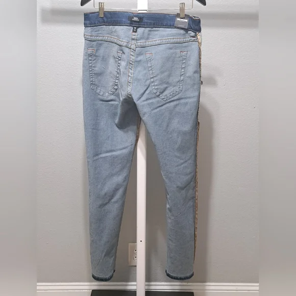 True Religion Men's Jeans Rocco Size 31.